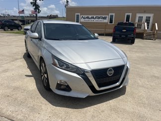 Used 2022 Nissan Altima 2.5 SL image 1