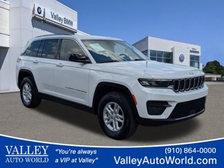 Used 2023 Jeep Grand Cherokee Laredo w/ Trailer Tow Prep Group (B) image 1