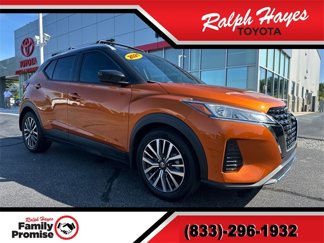 Used 2021 Nissan Kicks SV image 1