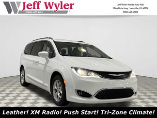 Used 2018 Chrysler Pacifica Touring-L w/ Tire & Wheel Group image 1