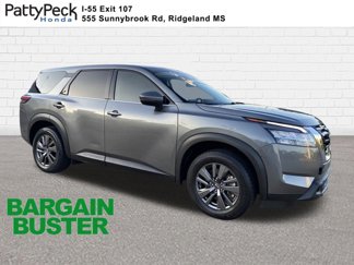 Used 2022 Nissan Pathfinder S image 1