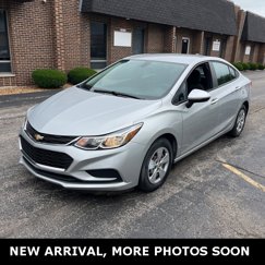 Used 2017 Chevrolet Cruze LS image 1
