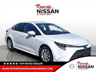 Used 2022 Toyota Corolla LE image 1