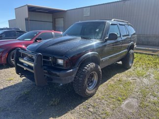 Used 1997 Chevrolet Blazer 4WD 4-Door w/ Preferred Equipment Group image 1