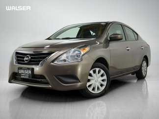 Used 2016 Nissan Versa SV image 1