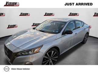 Used 2020 Nissan Altima 2.5 SR w/ Premium Package image 1