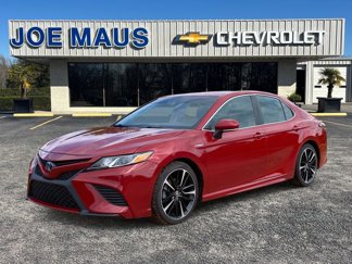 Used 2019 Toyota Camry SE w/ Sunroof Package image 1