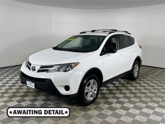 Used 2015 Toyota RAV4 LE image 1