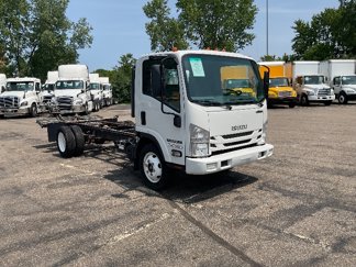 Used 2021 Isuzu NPR image 1