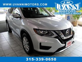 Used 2019 Nissan Rogue SV image 1