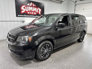 Used 2017 Dodge Grand Caravan SE image 1