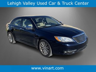 Used 2012 Chrysler 200 Limited image 1