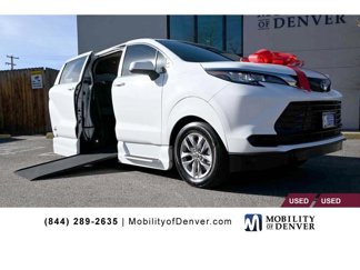 Used 2022 Toyota Sienna LE image 1
