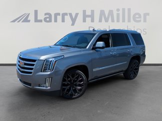Used 2018 Cadillac Escalade Premium Luxury image 1