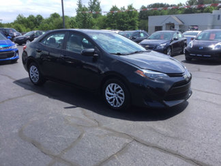 Used 2018 Toyota Corolla LE image 1