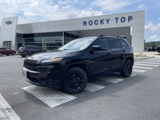 Used 2016 Jeep Cherokee Latitude w/ Cold Weather Group image 1