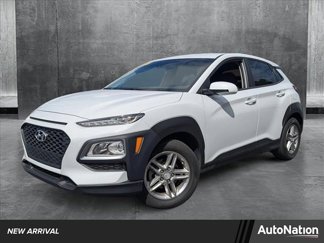 Used 2021 Hyundai Kona SE image 1