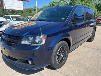 Used 2017 Dodge Grand Caravan GT image 1