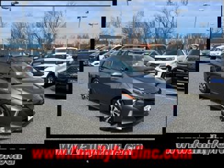 Used 2022 Toyota Prius Prime XLE image 1