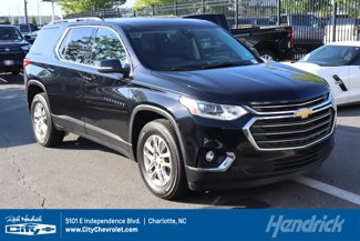 Used 2021 Chevrolet Traverse LT image 1
