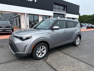 New 2025 Kia Soul S image 1