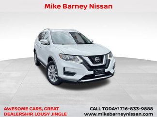 Used 2020 Nissan Rogue SV image 1
