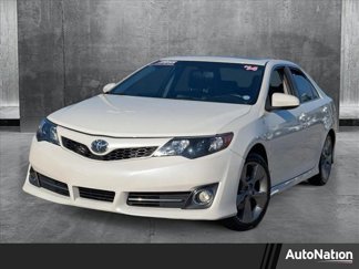 Used 2014 Toyota Camry SE image 1