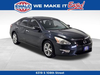 Used 2015 Nissan Altima 2.5 SV w/ Convenience Package image 1