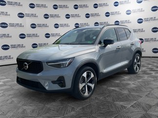 Used 2024 Volvo XC40 B5 Plus w/ Climate Package image 1