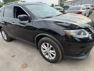 Used 2016 Nissan Rogue SV image 1