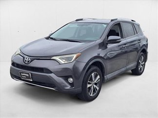 Used 2016 Toyota RAV4 XLE image 1