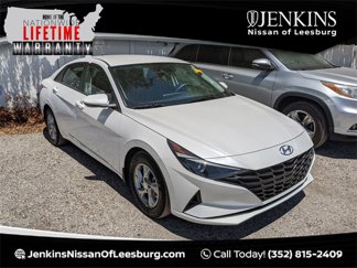 Used 2023 Hyundai Elantra SE w/ Preferred Accessory Package image 1