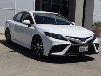Certified 2022 Toyota Camry SE image 1