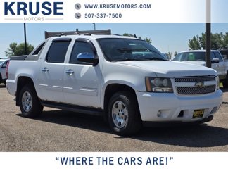 Used 2011 Chevrolet Avalanche LT image 1