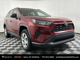Used 2020 Toyota RAV4 LE image 1