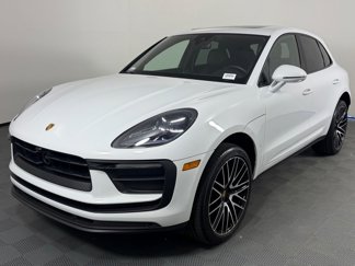 Certified 2024 Porsche Macan image 1