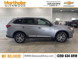 Used 2018 Mitsubishi Outlander ES image 1