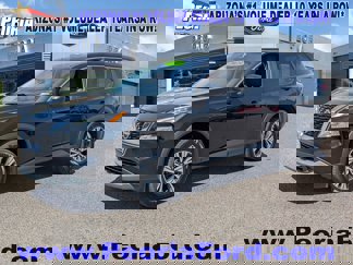 Used 2023 Nissan Rogue SV image 1