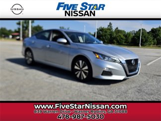 Used 2022 Nissan Altima 2.5 SV image 1