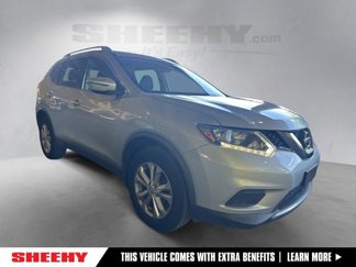 Used 2016 Nissan Rogue SV image 1