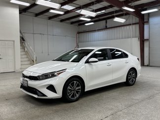 Used 2022 Kia Forte LXS image 1