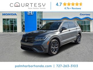 Used 2023 Volkswagen Tiguan SE image 1
