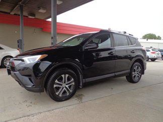 Used 2016 Toyota RAV4 LE image 1