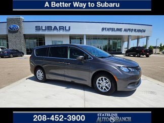 Used 2022 Chrysler Voyager LX image 1