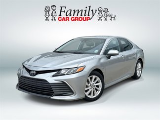 Used 2023 Toyota Camry LE image 1