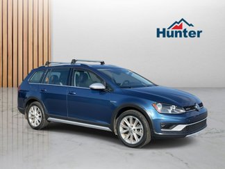 Used 2017 Volkswagen Golf Alltrack SEL image 1