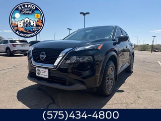 Used 2023 Nissan Rogue S image 1