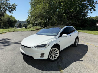 Used 2018 Tesla Model X 75D image 1