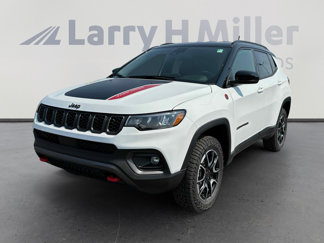 New 2025 Jeep Compass Trailhawk image 1