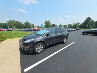 Used 2016 Chevrolet Traverse LT image 1